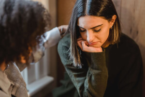 La douleur de la perte d'un être cher s'accompagne souvent d'obligations